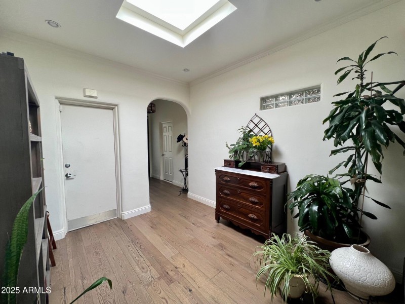 Direct Access to 2 Car Garage