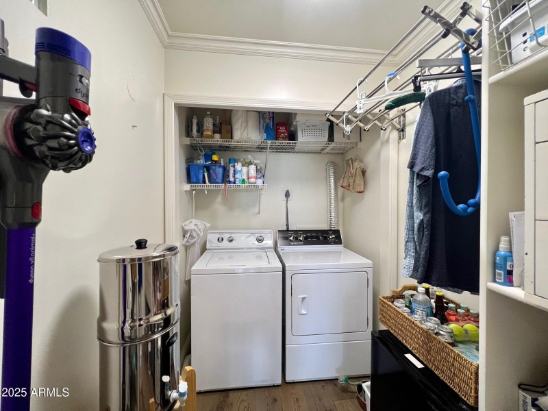 Washer/Dryer HookUps