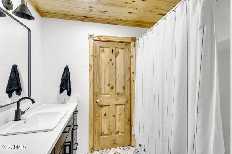 030_55-web-or-mls-forest-39_809