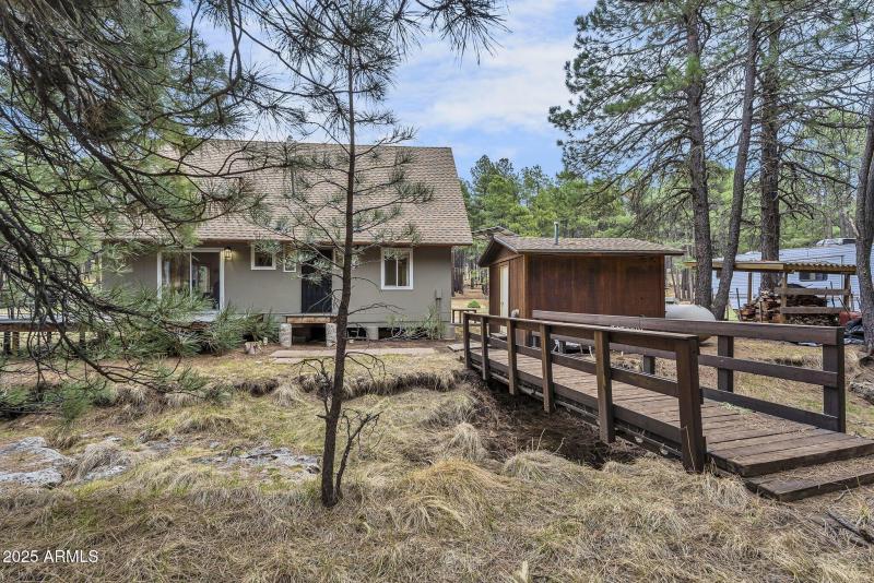 043_73-web-or-mls-forest-57_258