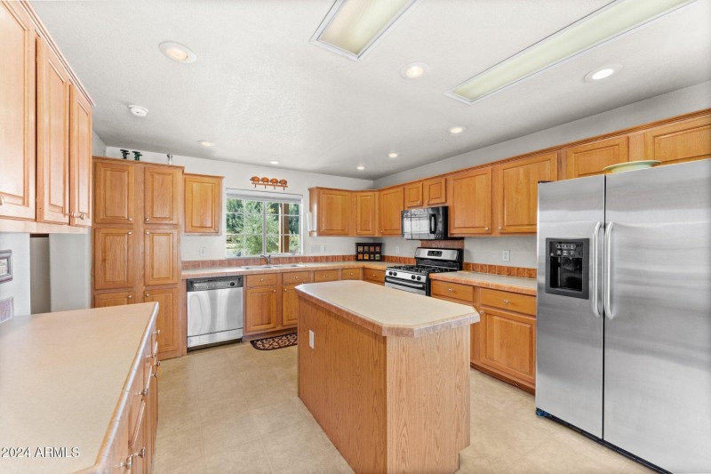 81-web-or-mls-2022-10-12 01.43.48-3