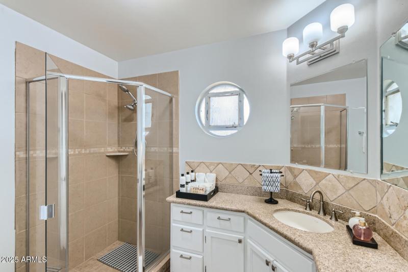 11 Master Bath - Copy