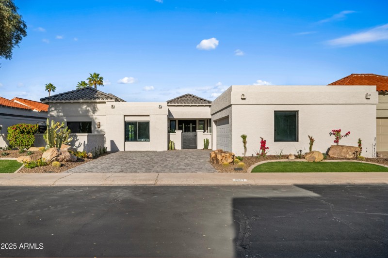 Upgraded Paver Driveway & Patio