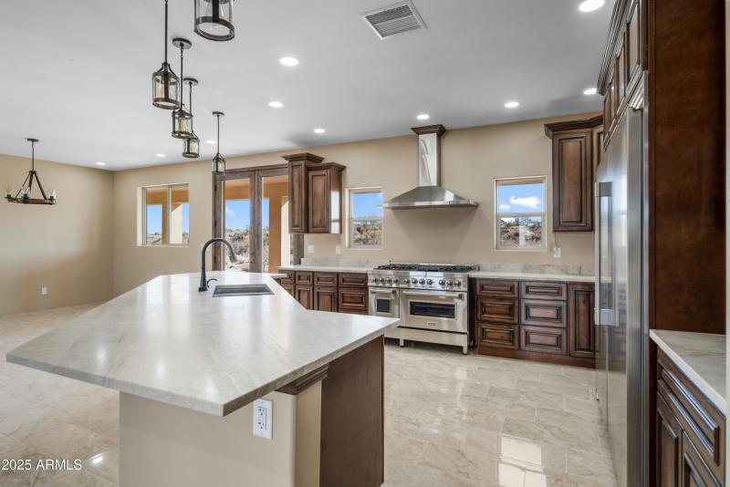 125 Iornwood Pl00031