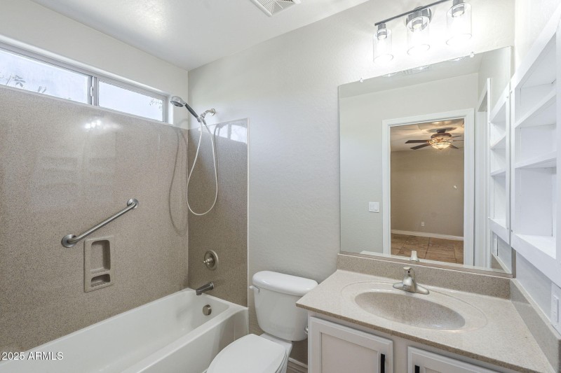 Casita Bathroom