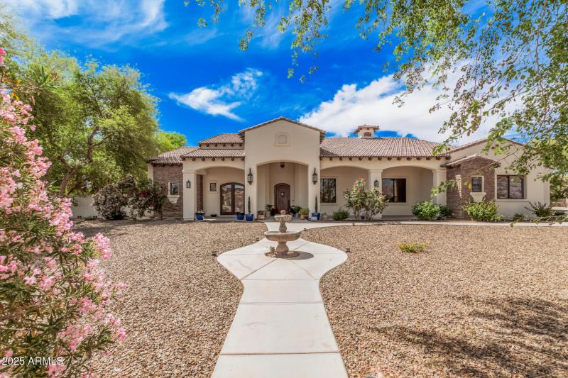 21615 E. Pegasus Pkwy