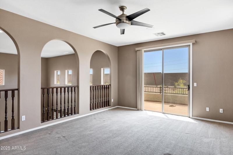 3033 W Redwood Ln-38