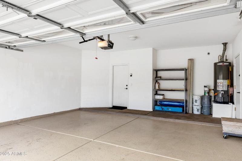 3033 W Redwood Ln-39