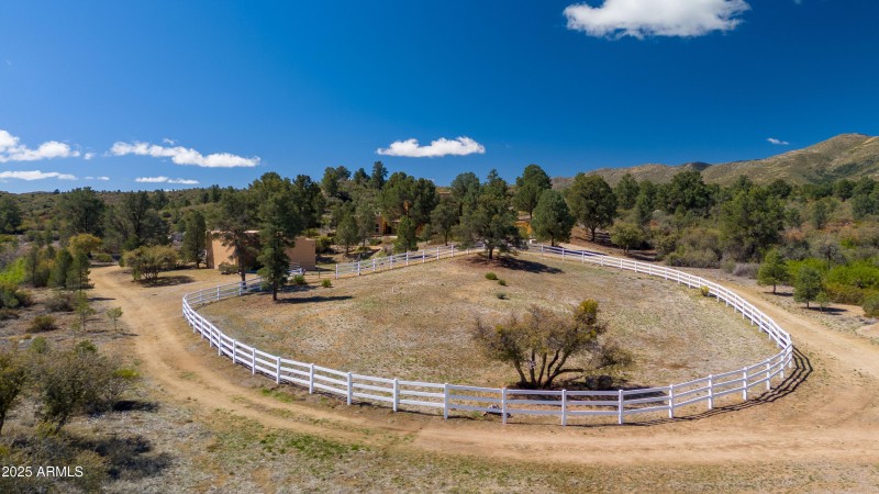 17129 W Buckhorn Dr00015