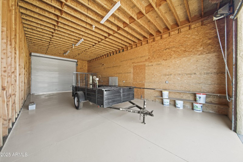 17129 W Buckhorn Dr00019