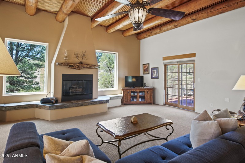 17129 W Buckhorn Dr00054