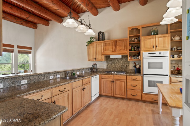 17129 W Buckhorn Dr00065