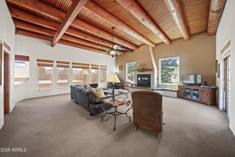 17129 W Buckhorn Dr00055