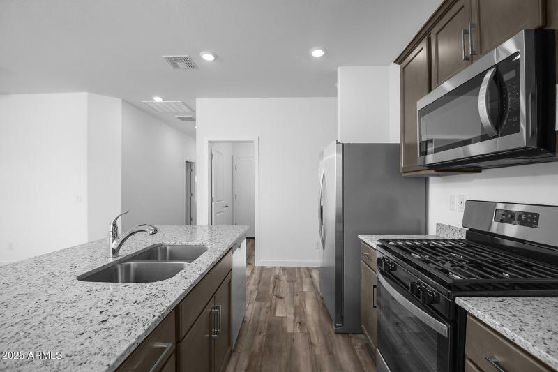 Southwest_Amado_A_L_008