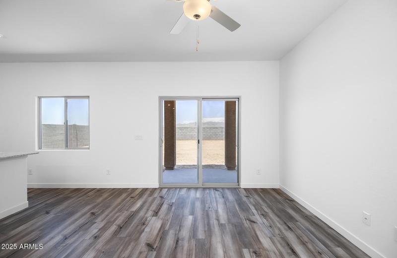 Southwest_Amado_A_L_009