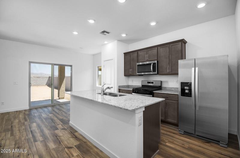 Southwest_Ash_A_L_003