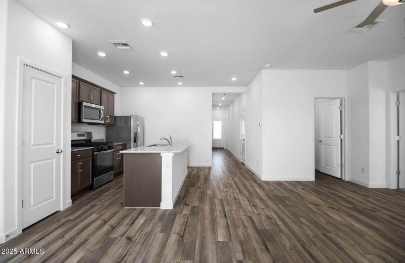 Southwest_Ash_A_L_010