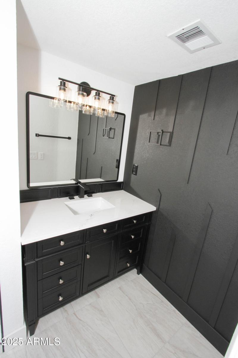 3371 W Grandview Rd-7