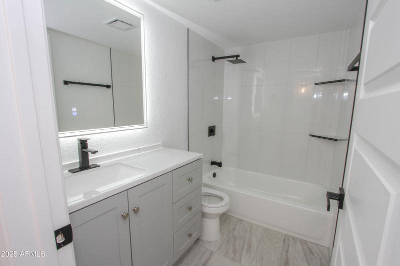 3371 W Grandview Rd-60