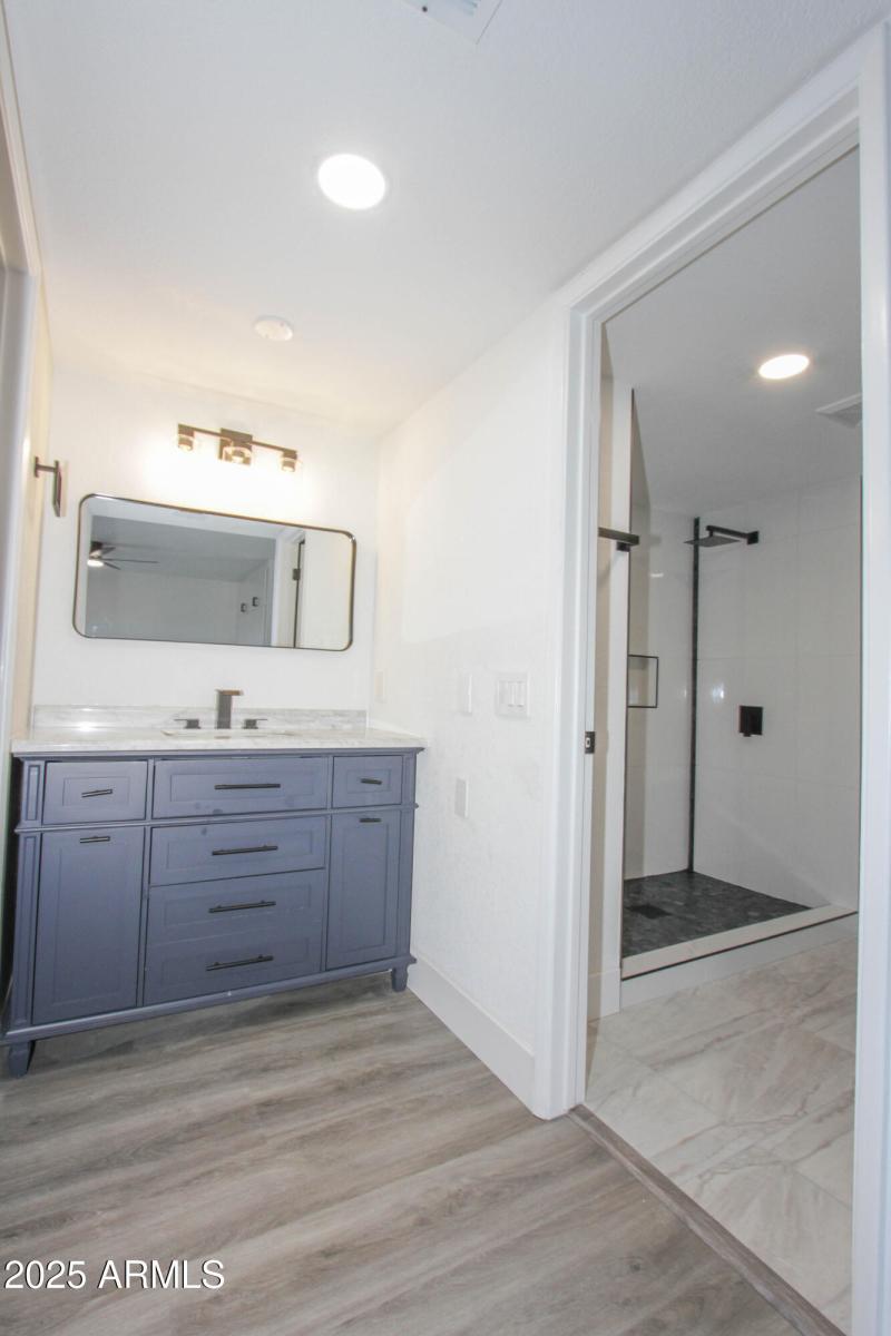 3371 W Grandview Rd-78