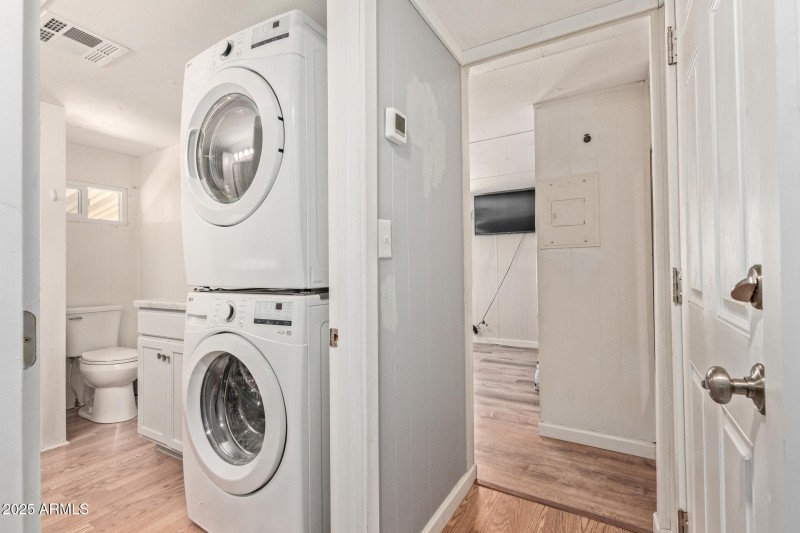 Washer & Dryer