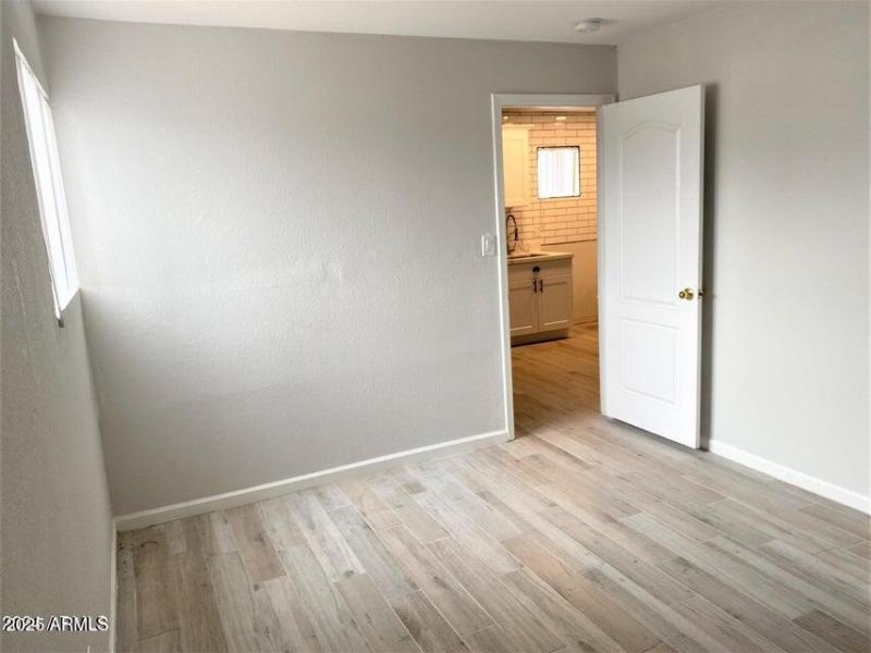 1529 E McKinley GH Pic 6