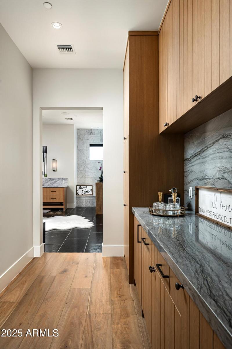 32-8328 E Whisper Rock Trail-32