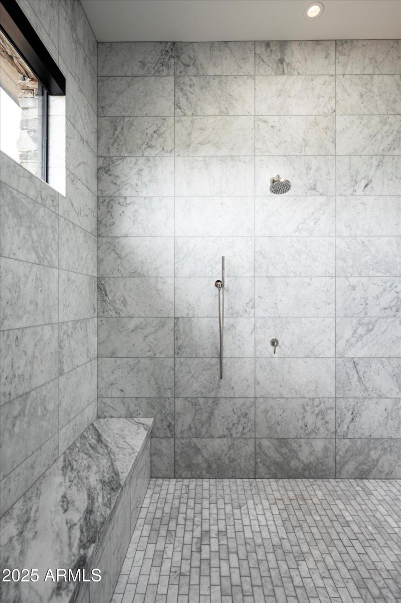 36-8328 E Whisper Rock Trail-36