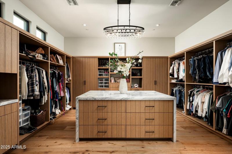 38-8328 E Whisper Rock Trail-38