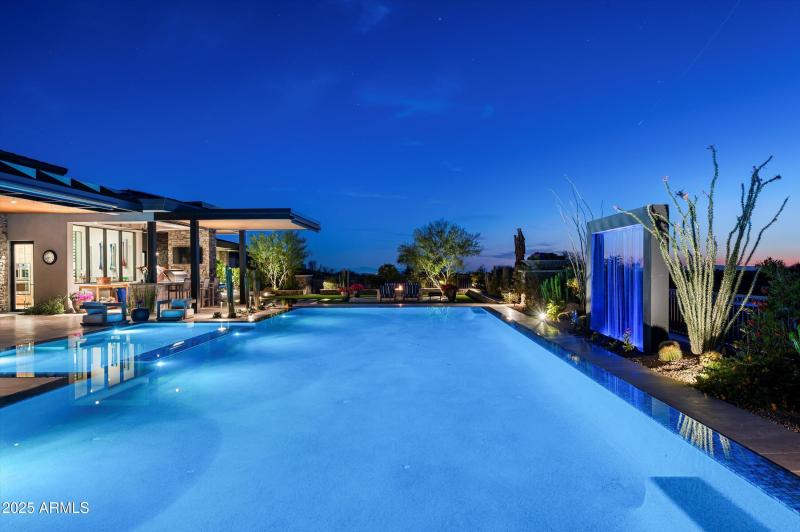 53-8328 E Whisper Rock Trail-53