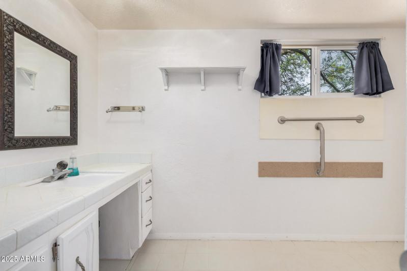 Spacious Vanity With Storage