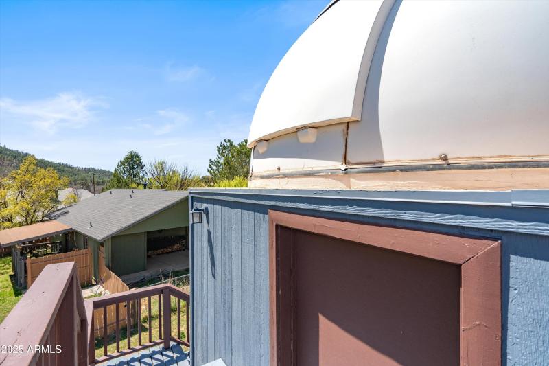 25-Observatory entrance