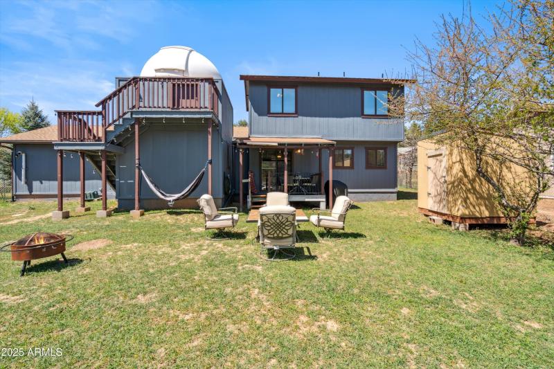 30-Outdoor Sitting Area