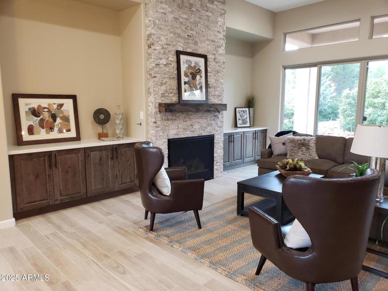 1980 Interior Photo 5