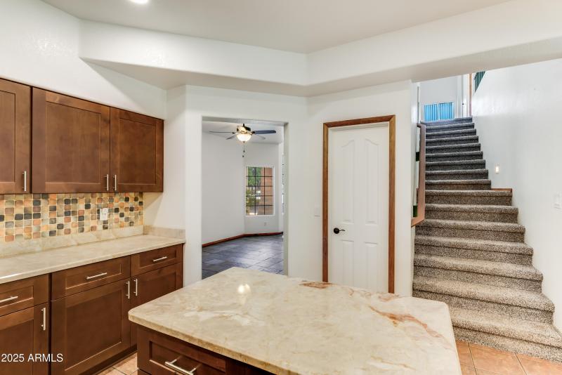 7326 W Pershing Ave-13