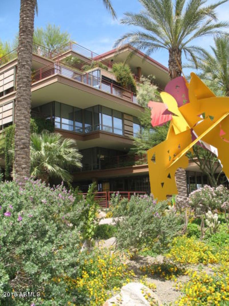 20110519193734920442000000-o