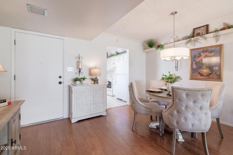 Country Club Way (17).jpg-SMALL