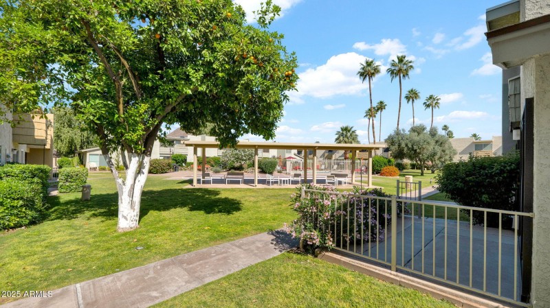 Close to complex amenities