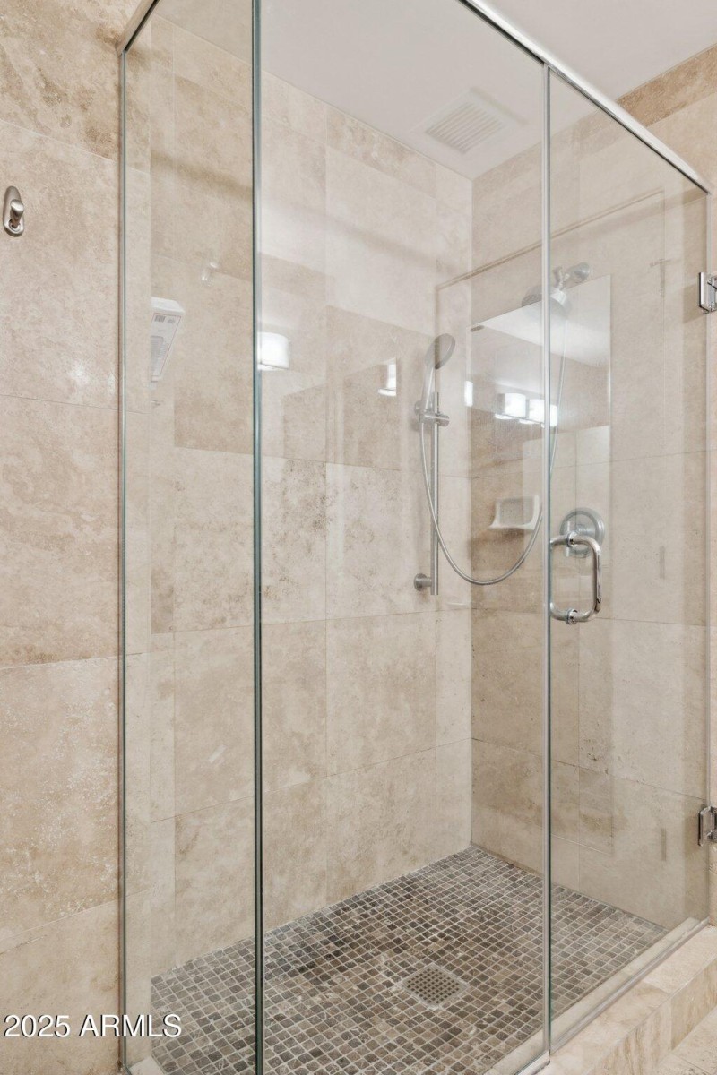Large Primary Shower