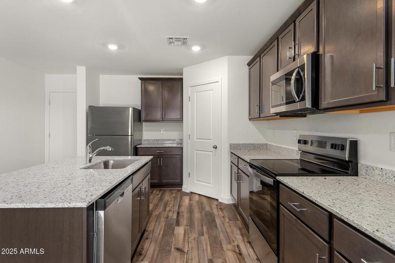 Southwest_Guadalupe_F_L_006