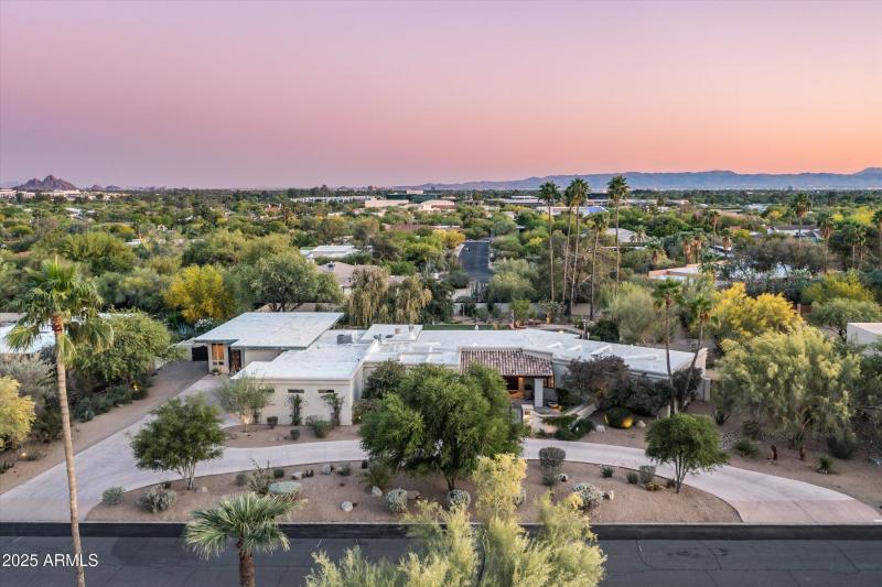 05-3901 E San Miguel Ave (5 of 91)