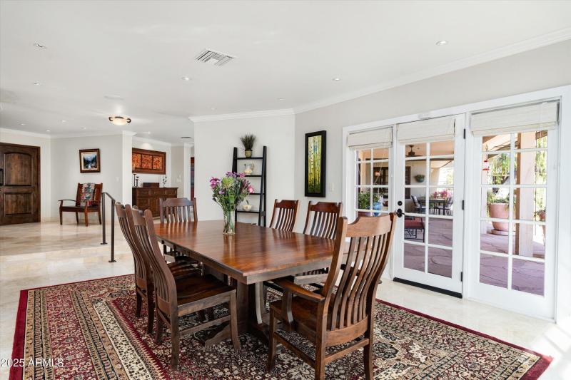 18-3901 E San Miguel Ave (18 of 91)