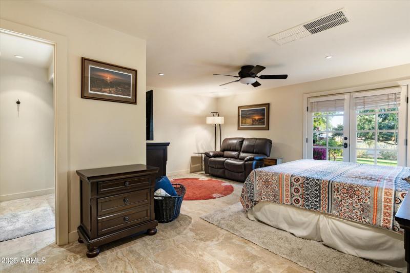 50-3901 E San Miguel Ave (50 of 91)