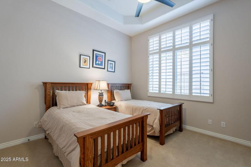 36-web-or-mls-Mountain Stone-36