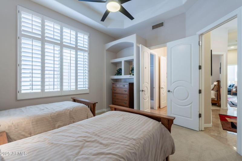 37-web-or-mls-Mountain Stone-37