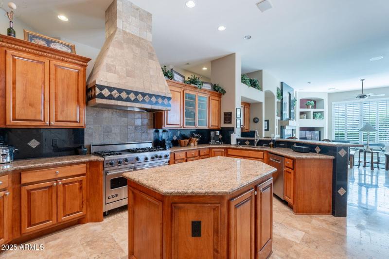 25-web-or-mls-Mountain Stone-25