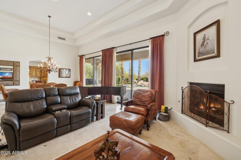 8-web-or-mls-29717-n-141st-pl