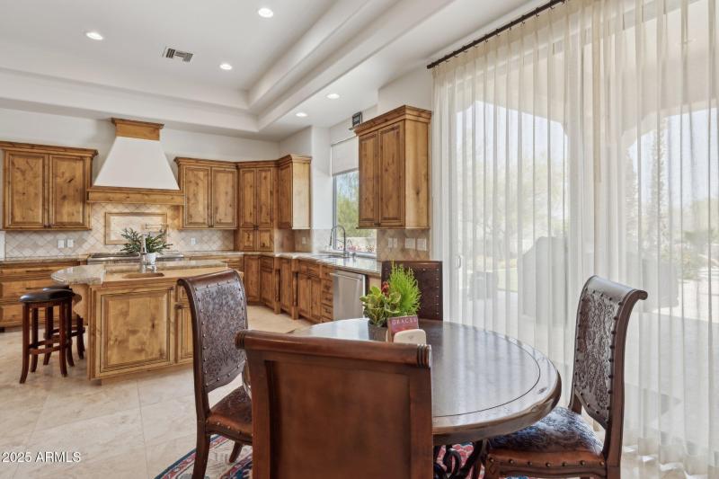 21-web-or-mls-29717-n-141st-pl