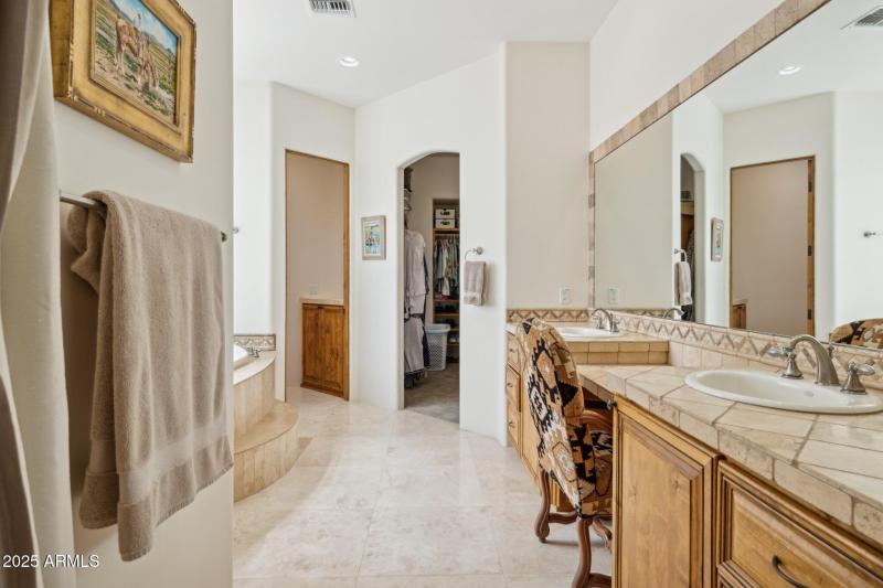 30-web-or-mls-29717-n-141st-pl