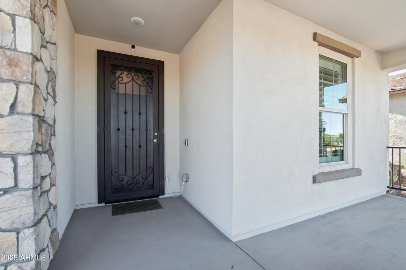 4-print-N Pioneer Dr-2604-004